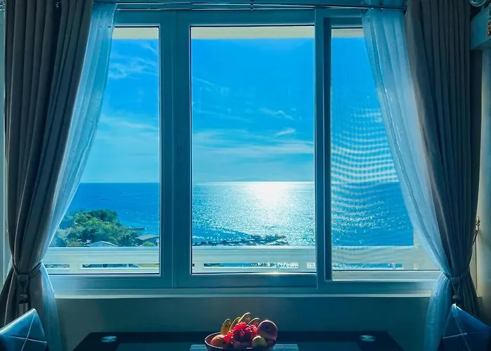 La Mirada Deluxe With Oceanview アパート