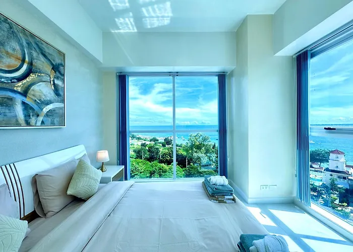 La Mirada Deluxe With Oceanview Apartment