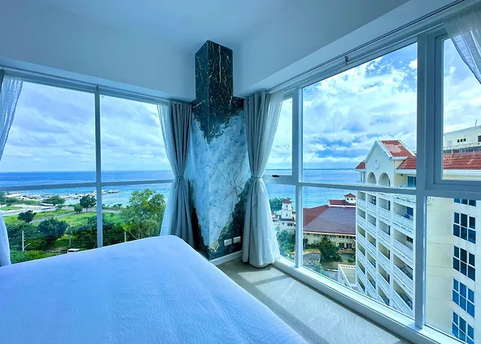 アパート La Mirada Deluxe With Oceanview マクタン